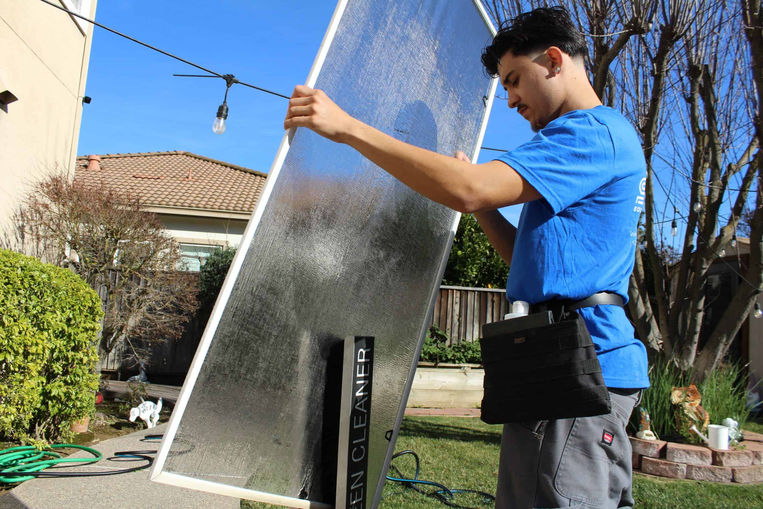 Screen Cleaning image