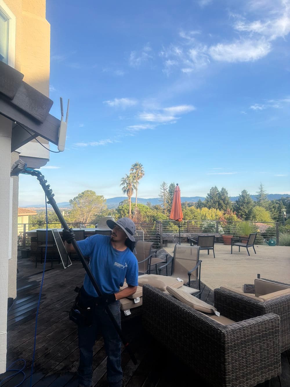 Gallery photos for Multi-Story Home Window Cleaning in Los Gatos: Image #1