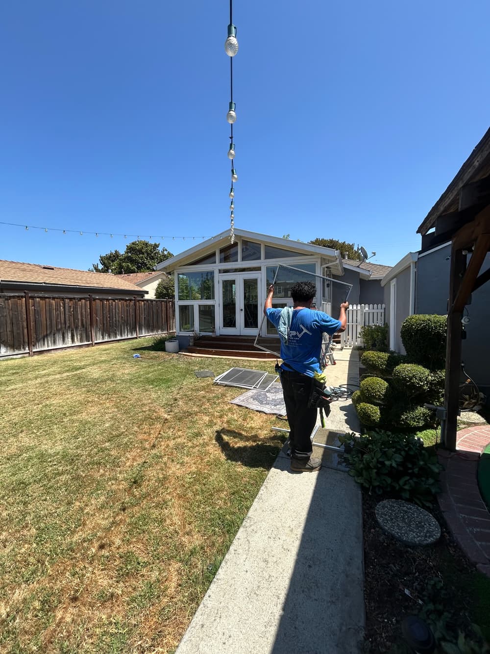 Gallery photos for Full Window and Screen Cleaning at a San Jose Home: Image #1