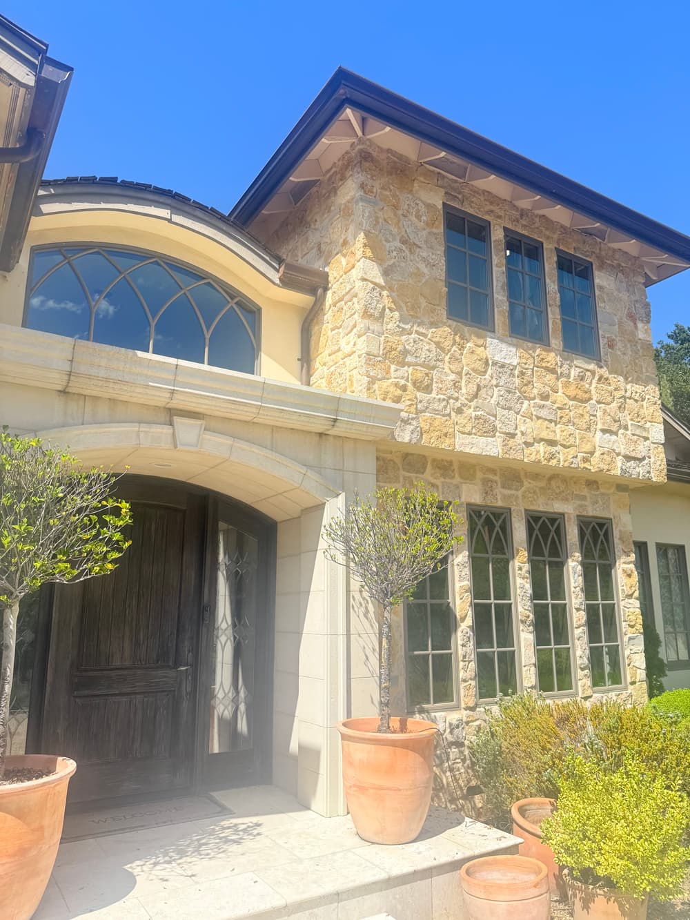 Gallery photos for Interior and Exterior Window Cleaning at a Beautiful Los Gatos Home: Image #3